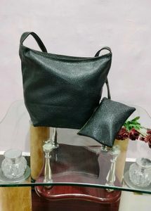 Stylish black Hobo Bag with Pouch