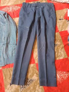 lining shirt with blue pan