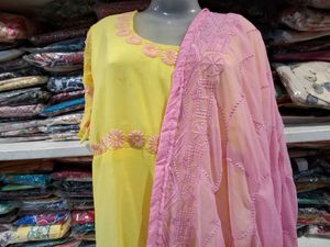 Yellow one pc with Pink Dupatta 2pc