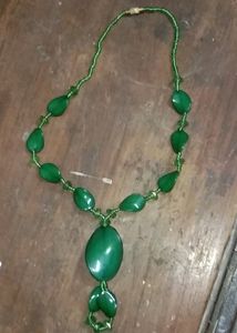 Green Crystal Pearls &Beads Necklace