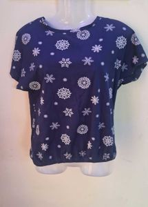 Medium Size Blue Snowflake Print Top