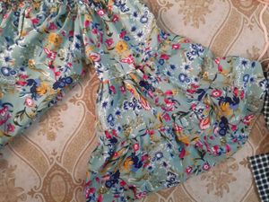 Floral Off-Shoulder Bell Sleeve Top