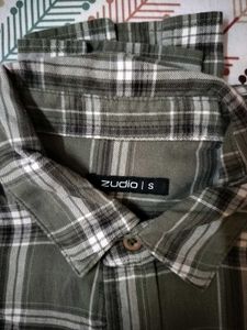 Men's Green Plaid Button-Down Shirt