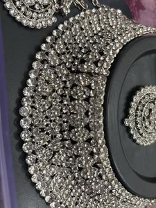 Stunning Rhinestone Jewellery Set