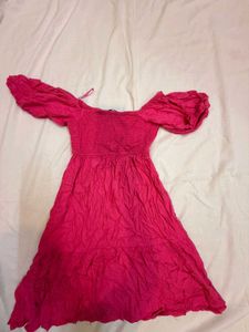 puff sleeves dress