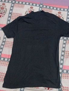 Men's Graphic T-Shirt with Shrug Style