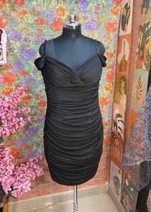 Elegant Black Ruched Off-Shoulder Dress