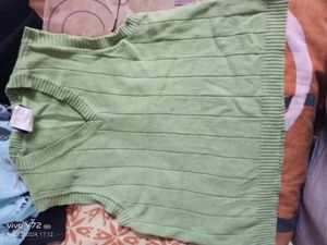Half Sweater For Kids 3 Yrs