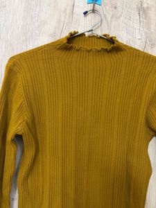 Ribbed Mock Neck Top