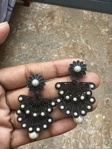 Exquisite Oxidized Pearl Dangle Earrings