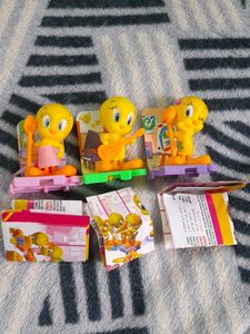 Cute Tweety Bird Figurines Set