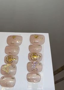 Elegant Rose &amp; Butterfly Press-On Nails