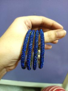 Sparkling Blue Bangles Set