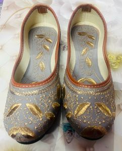 New Womane Juti 👡 37 /4