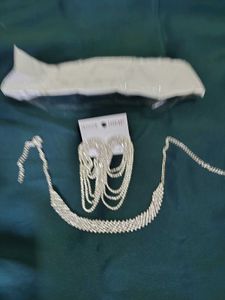 Sparkling Rhinestone Necklace &amp; Earrings Set