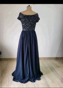 🎀💙Elegant Navy Sequined Evening Gown