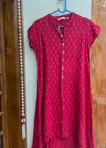 Elegant Pink Kurta with Golden Print