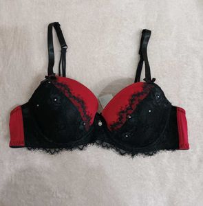 Lace Trimmed Red & Black Bra