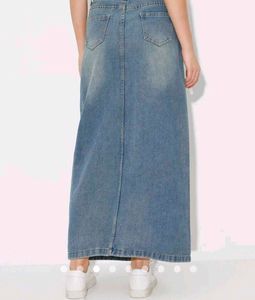 Savana Frint-slit Skirt