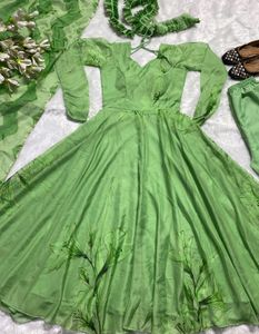 Latest Design Of Anarkali Gown