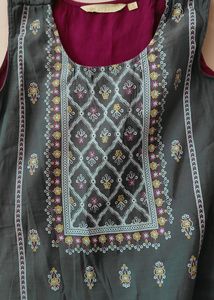 Avaasa Brand Kurti