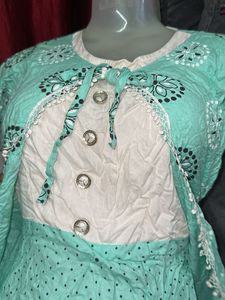 Beautiful Mint Green long top 💭🥰