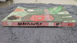 Heartstopper Volume 1 Graphic Novel - Alice Oseman