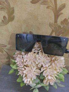 Stylish Black Oversized Sunglasses