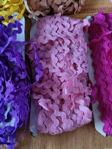 rikrak lace  all nearly more than 4 MTRS.