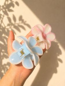 Cute Flower Claw Clips - Set of 2