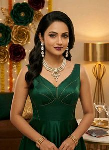 Elegant Pearl and Crystal Choker Necklace