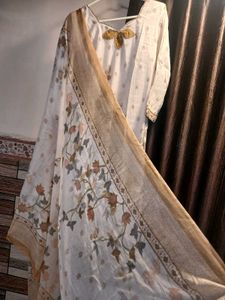 Floral Print Kurta With Dupatta Set