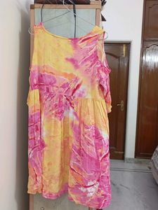 Vibrant Pink &amp; Yellow Cold Shoulder Kurta