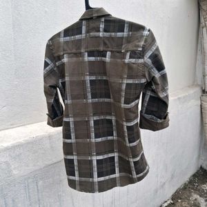 checks shirt (s)