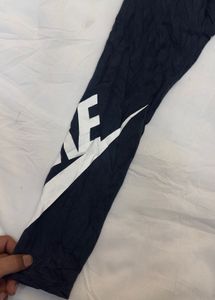 Nike women's cotton blend smooth leggings