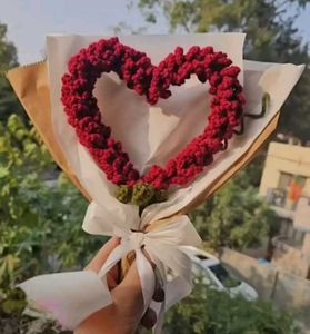 handmade crochet heart bouquet