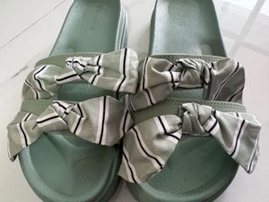 combo of 5 pair footwear