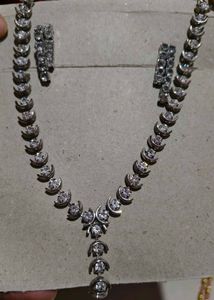 Sparkling Necklace and Earring Set