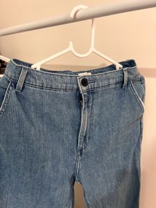 Light Wash Straight Leg Jeans