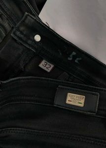 Stylish Black Slim Fit Jeans