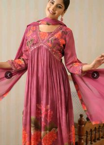 beautiful silk kurta set with dupatta ✨