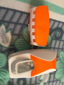 Brush And Automatic Toothpaste Device
