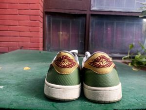 Nike Air Jordan 1 Low "dragon Green"