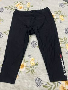 HRX Black Capris