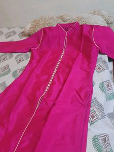 Vibrant Pink Kurta with Gold Trim