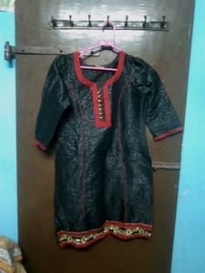 Elegant Black Kurta with Red Embellishments
