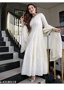 Elegant Chikankari Kurta Set