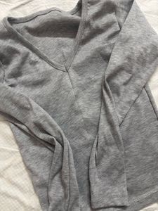y2k grey full sleeve top🗡️