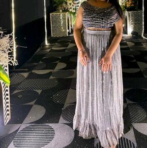 Sparkling bluse nd full sequence skirt