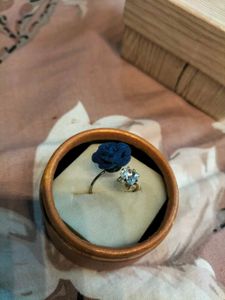 Elegant Rose &amp; Diamond Ring